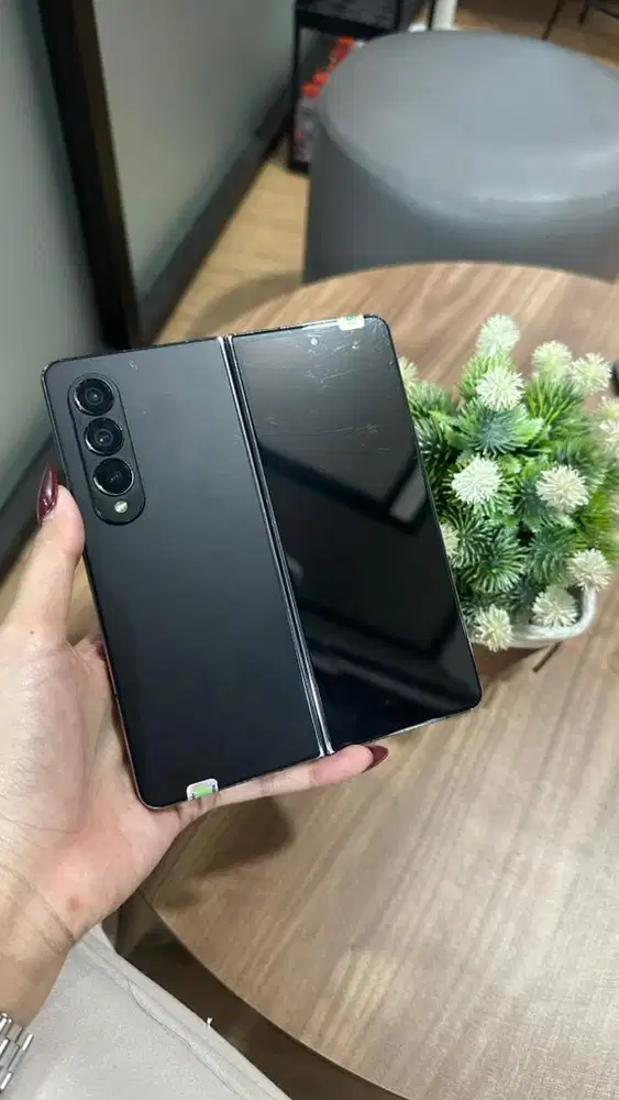 Samsung Z Fold 4 12/512GB SEIN RESMI