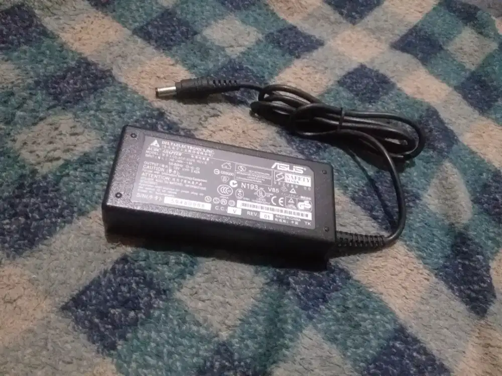 Charger Adaptor Asus 19V
