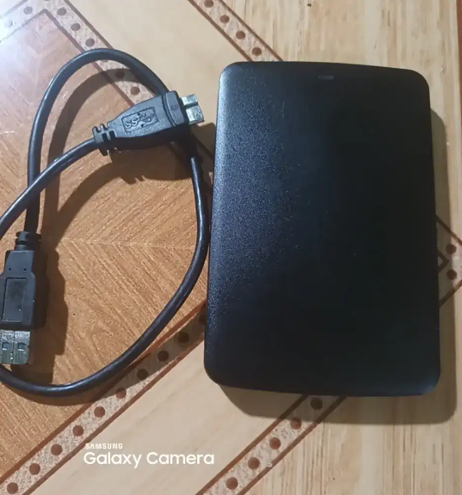 Hardisk 1TB Eksternal.