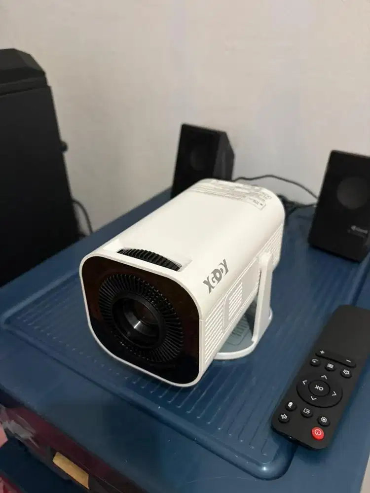Xgody Gimbal 3 Pro Smart Projectot
