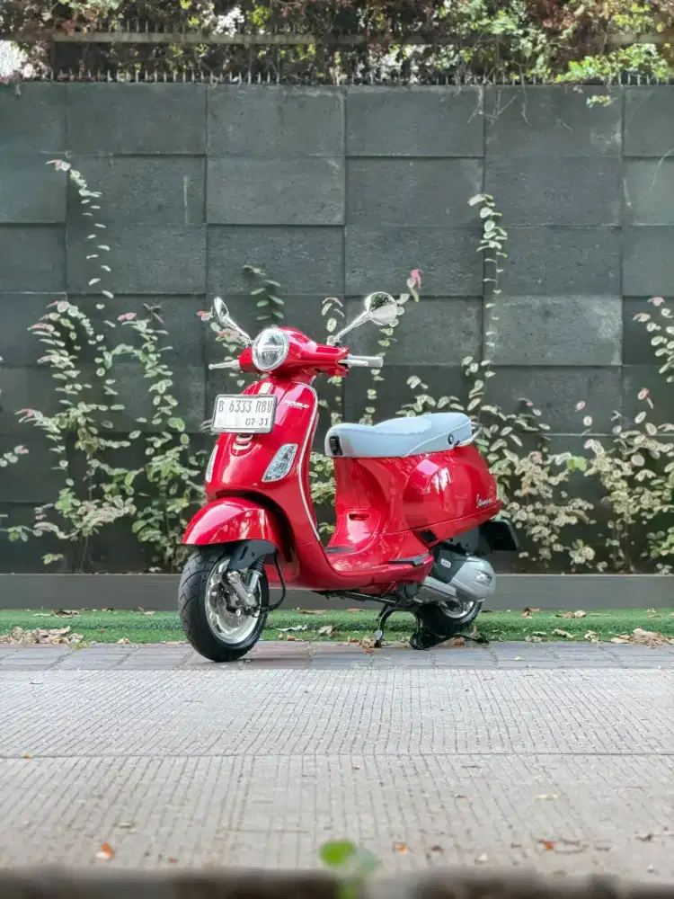 DIJUAL VESPA LX 150 NEW IGET LED TH 2025 PERFECT CONDITION