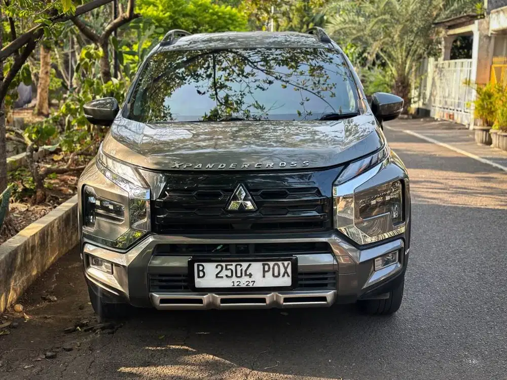Xpander Cross PP AT 2022/2023 Green Bronze Metallic Unit Terbaik SeOLX