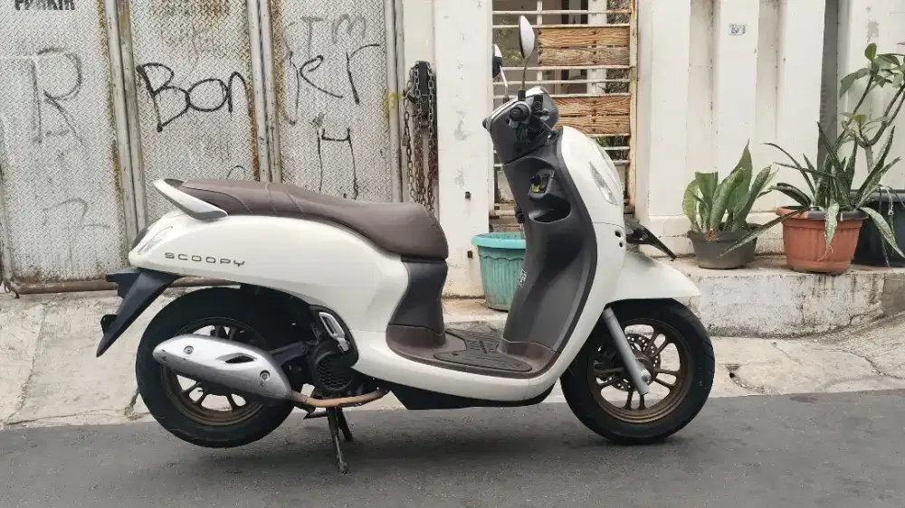 Honda scoopy Prestige 2024 b dki km low istimewa