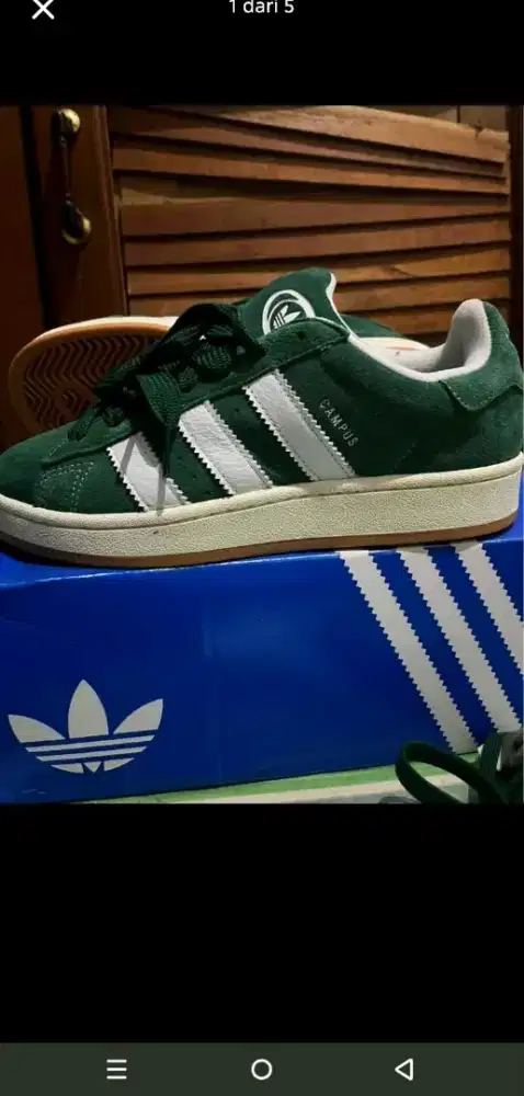 Sapatu Adidas campus warna hijau