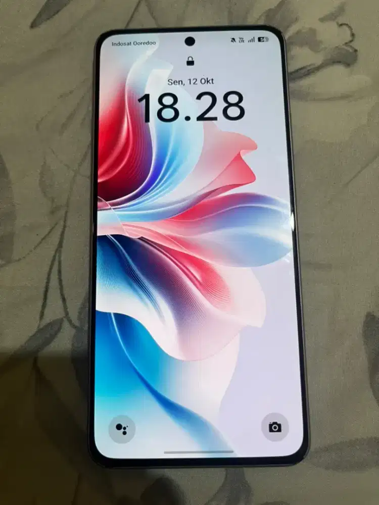 OPPO RENO 11F 5G, 8+8/256.