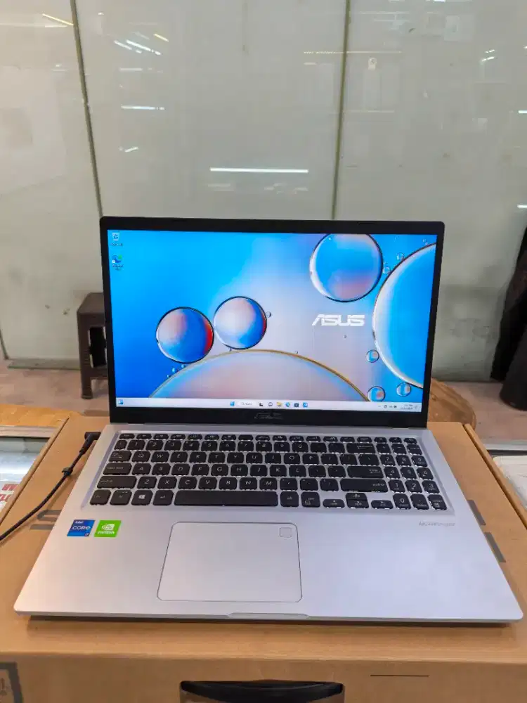 Asus vivoobok X515EP DUA VGA Core i7 gen 11 ram 8 SSD 512 GB