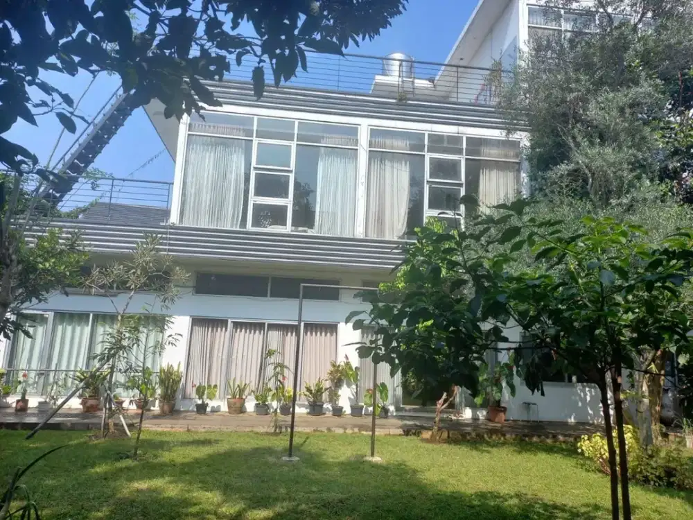 DIJUAL RUMAH 3 LANTAI SIAP HUNI DI SARIWANGI BANDUNG – 7 KAMAR KOST FULL TERISI, DEKAT POLBAN!