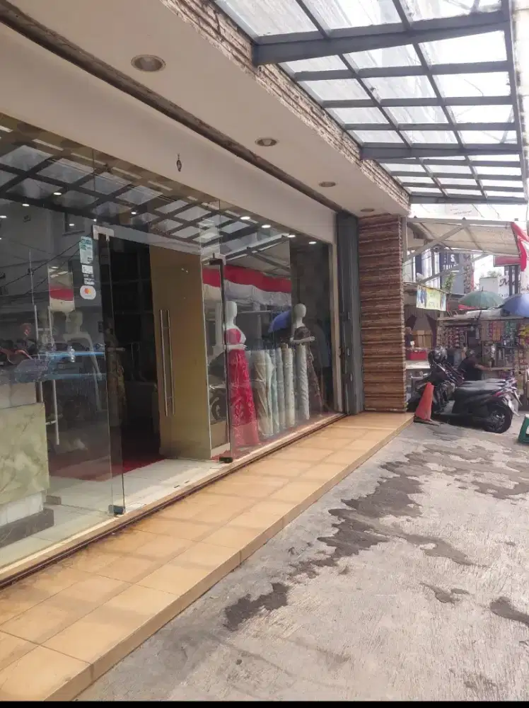 Ruko di Area Bisnis kebayoran Baru