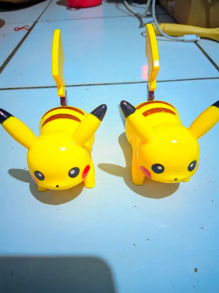 Pikachu pokemon original action figure