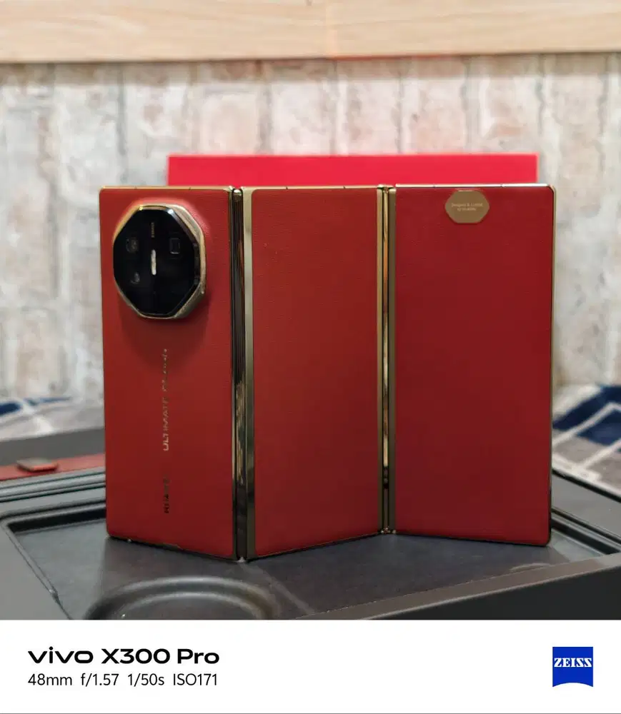 Huawei Mate XT Ultimate design Resmi