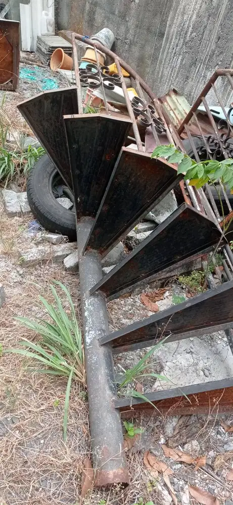 Tangga Putar Second