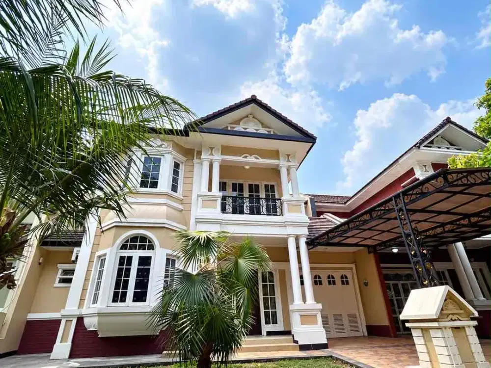 Rumah Dua Lantai Tanah Luas Kota Wisata Cibubur
