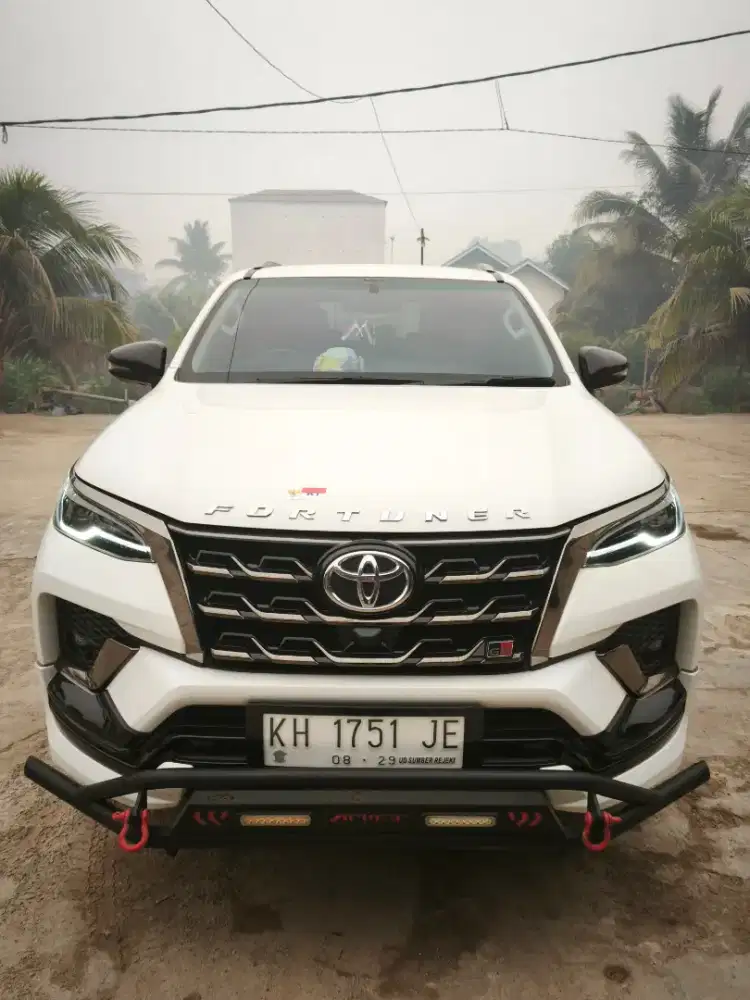 Toyota Fortuner 2.7 SRZ 4x2 A/T Bensin 2024
