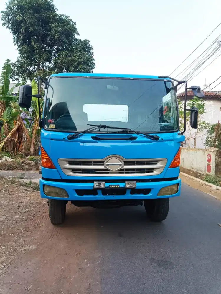 Truck Hino Lohan FM 260 TI, Tronton 6 x 4