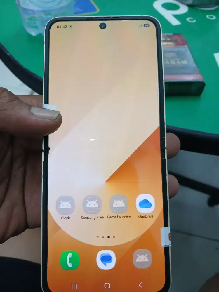 Samsung Z flip 6 12/512gb minus tompel kecil fullset
