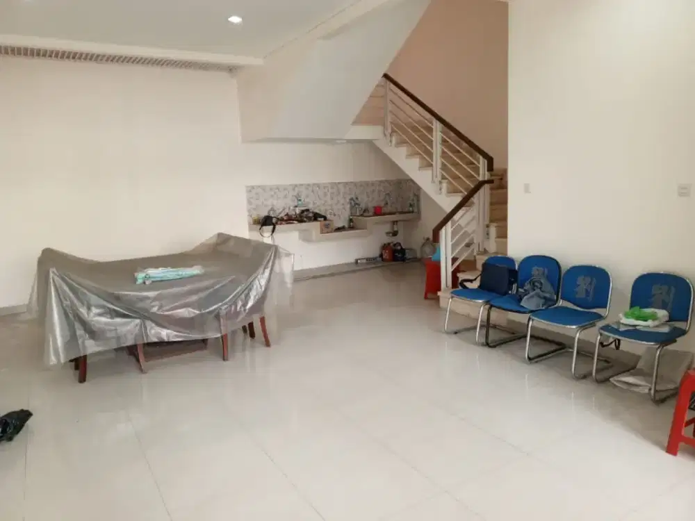 Rumah Full Renov Siap Huni di Taman Holis Indah 1