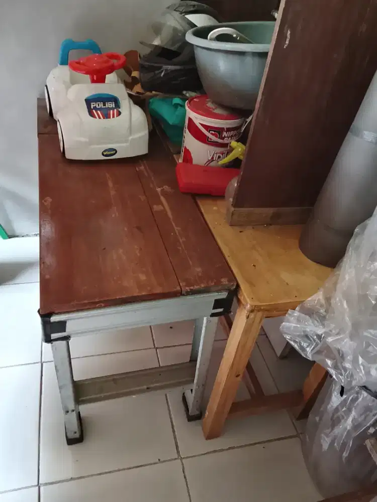 Dijual meja kayu tinggi