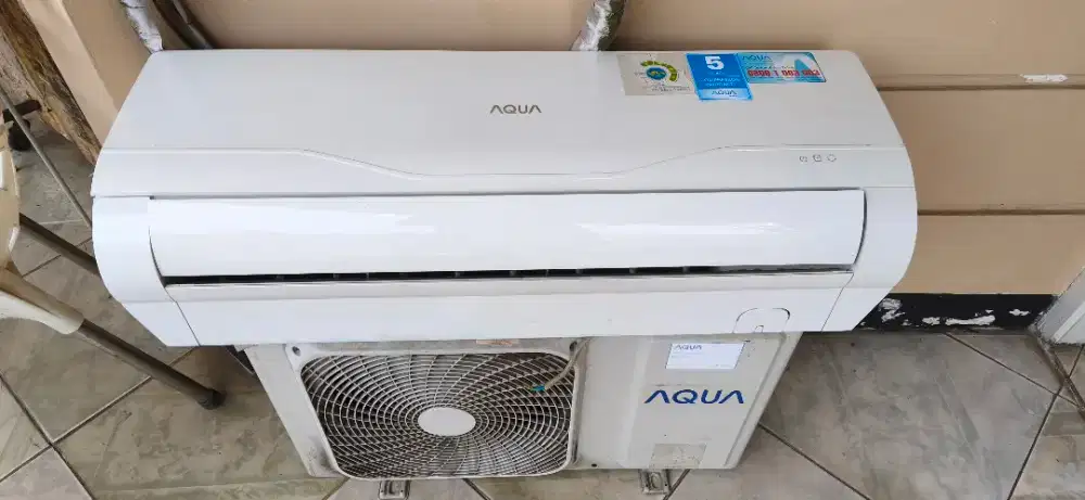 Dijual cepat AC merk Aqua 1/2 PK Normal