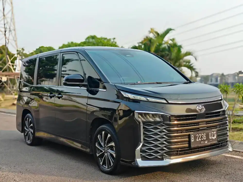 CASH! Toyota Voxy 2022 Facelift TSS FULL ORIGINAL
