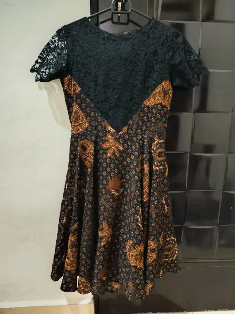 dress batik size s cantik