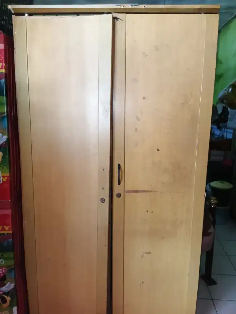 Jual Cepat Lemari Baju Kokoh Bagus