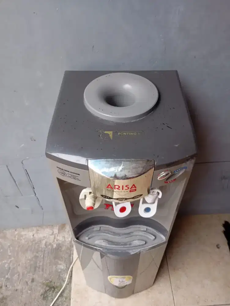 Dispenser galon atas ada rack di bwah