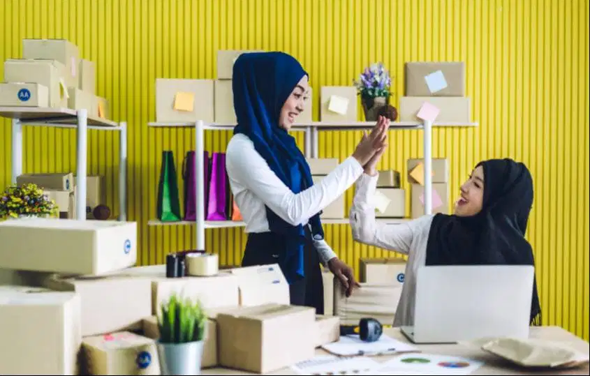 Admin Kasir Toko Roti dan Customer Service