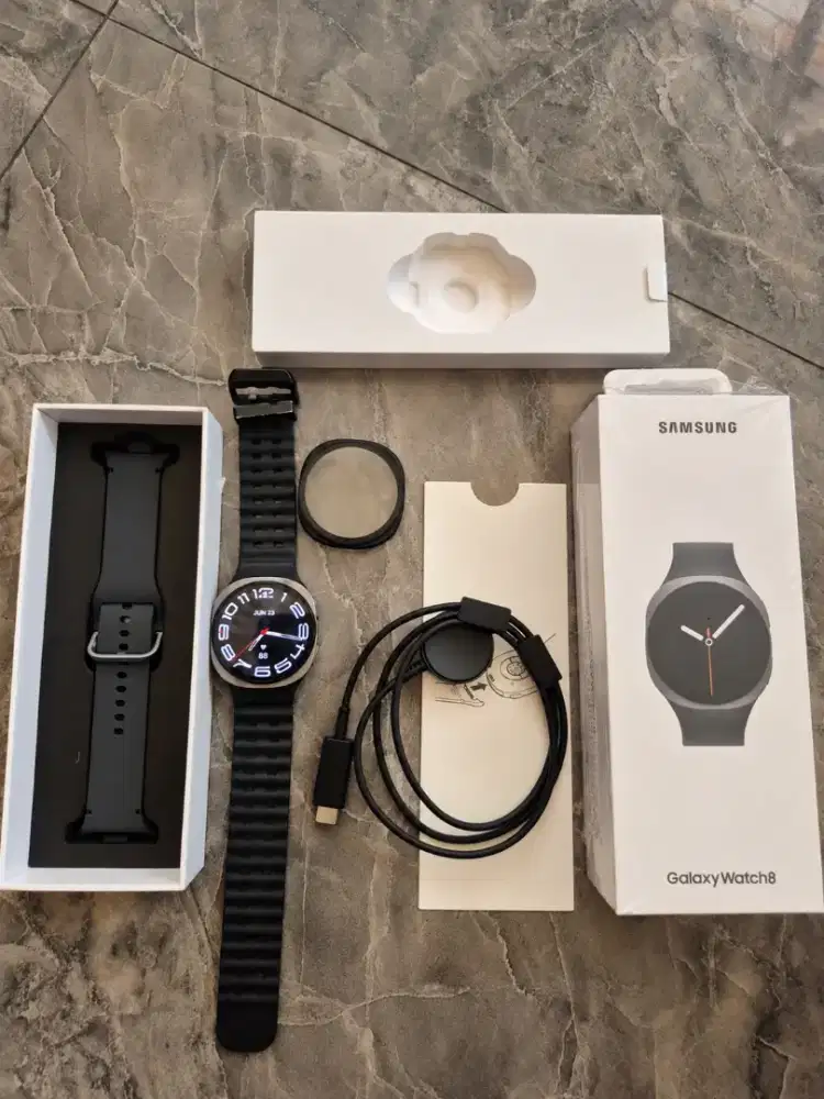 Jual cepat‼️
Samsung watch 8 40mm
Like New, garansi masih 1 tahun