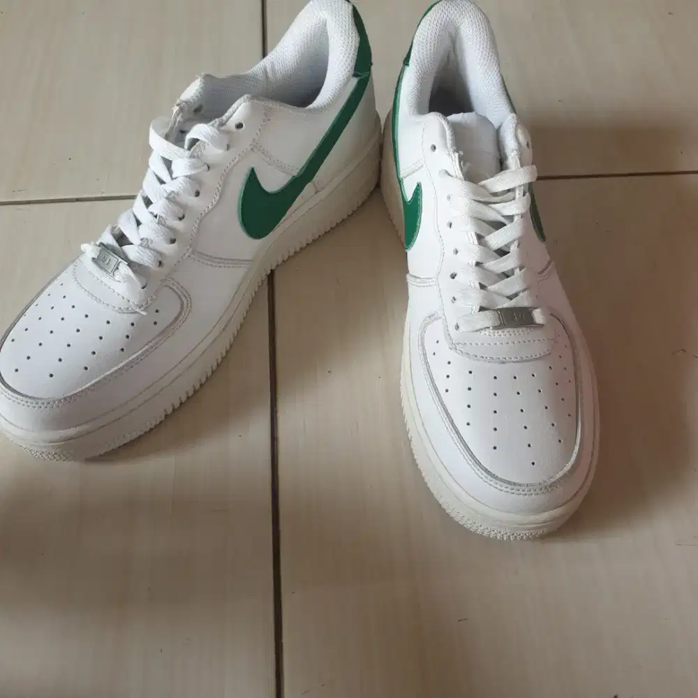 Sepatu Nike original size 43