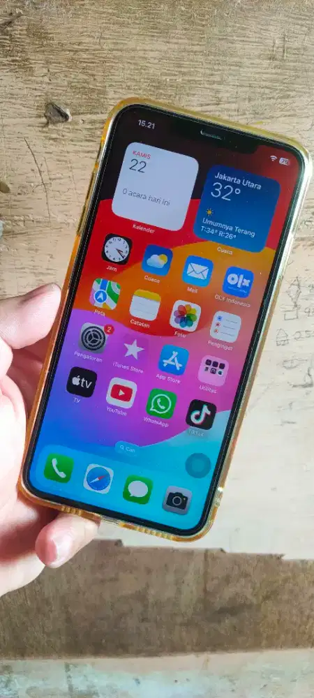 Dijual HP iPhone XS max 256Gb Gold Baypass premium