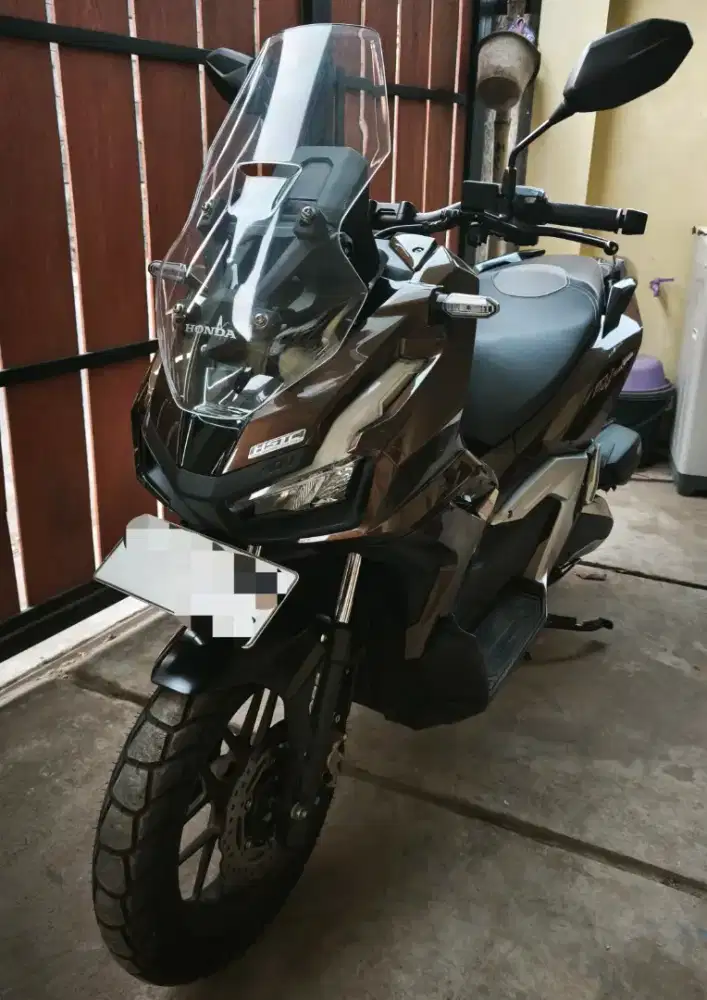 ADV 160 Roadsync ABS Signature Brown