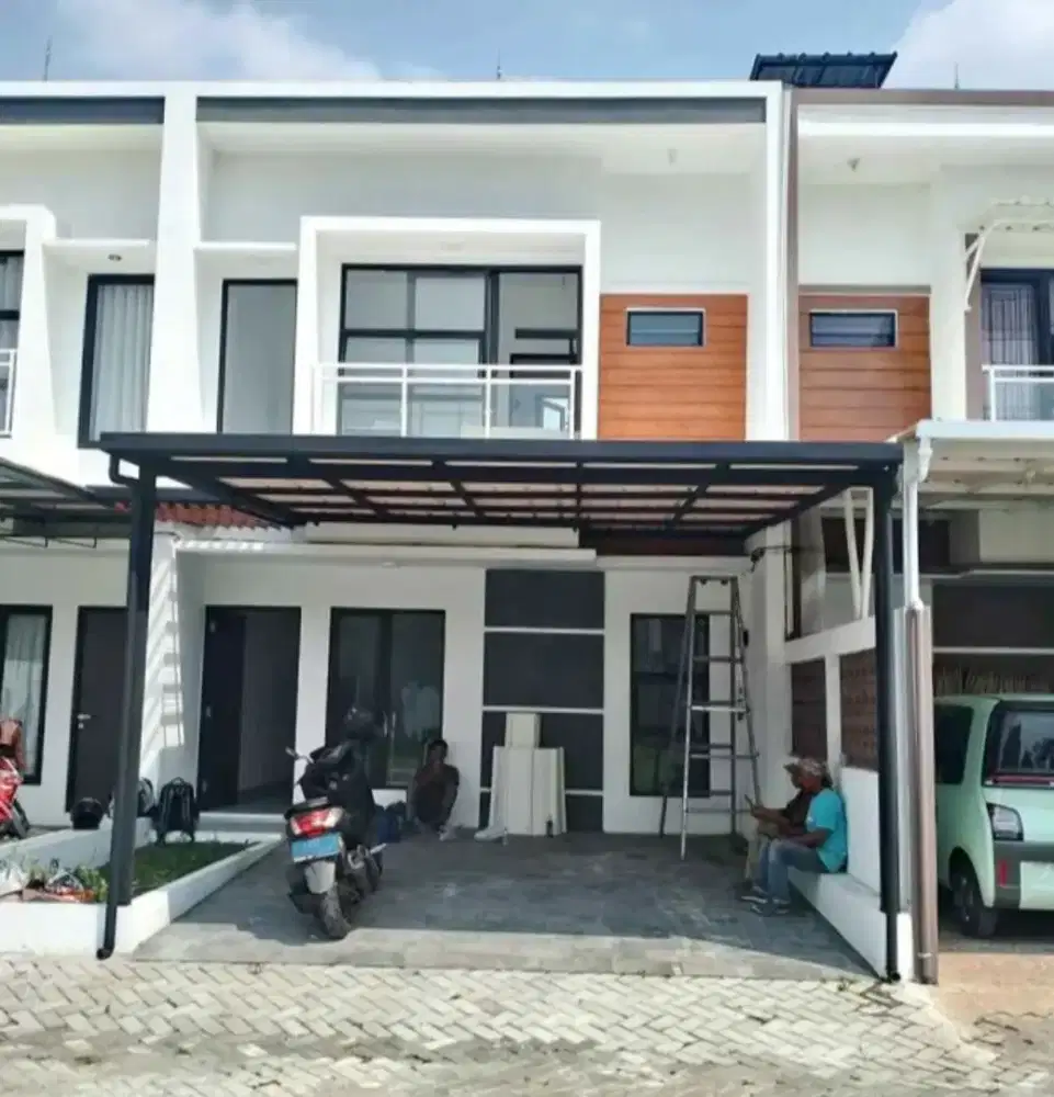 Pemasangan atap alderon dobel layer