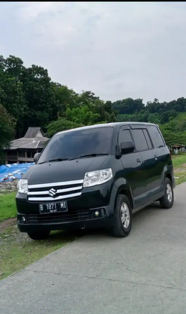 Suzuki APV tahun 2007 matik