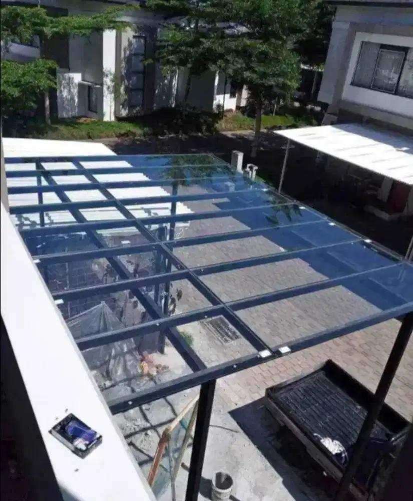 Pemasangan atap kaca polos terbaru