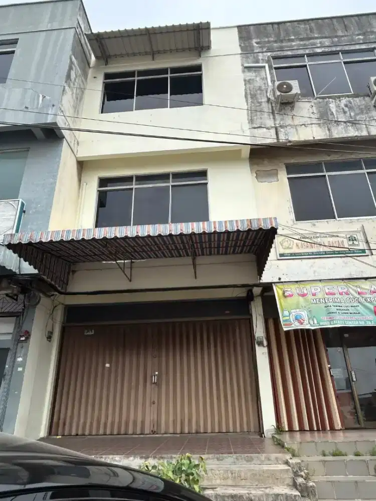 DIJUAL
1 Unit Ruko 3.5 Lantai Kampung Utama Atas, Nagoya