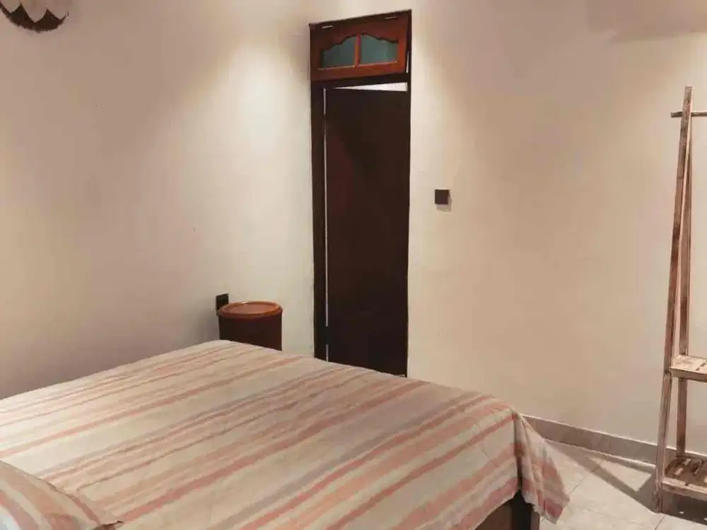 Rumah semi villa di sewakan dekat kerobokan