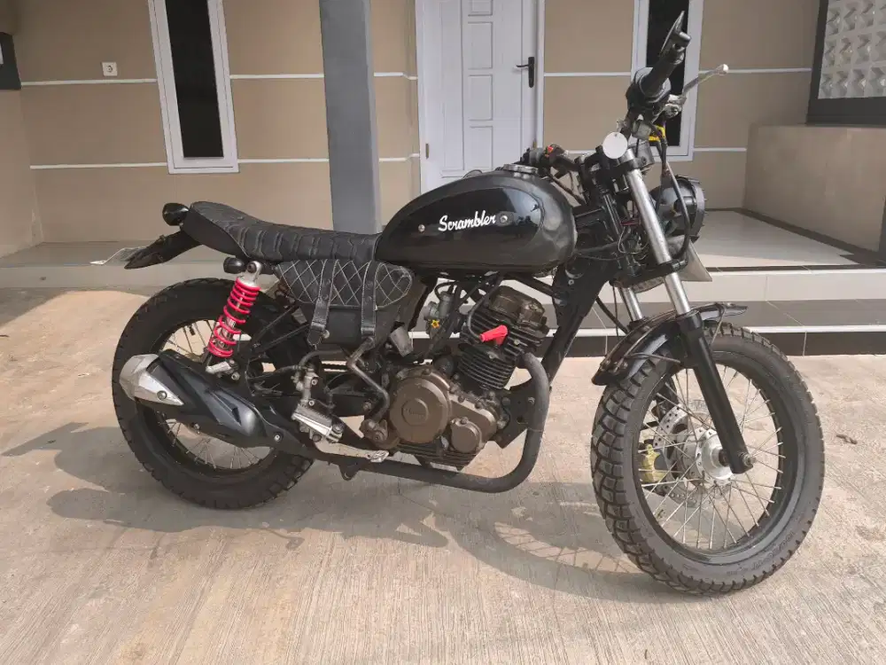Yamaha Custom Scrambler / Japstyle