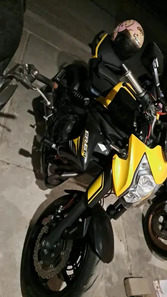 Motor Kawasaki ER-6N