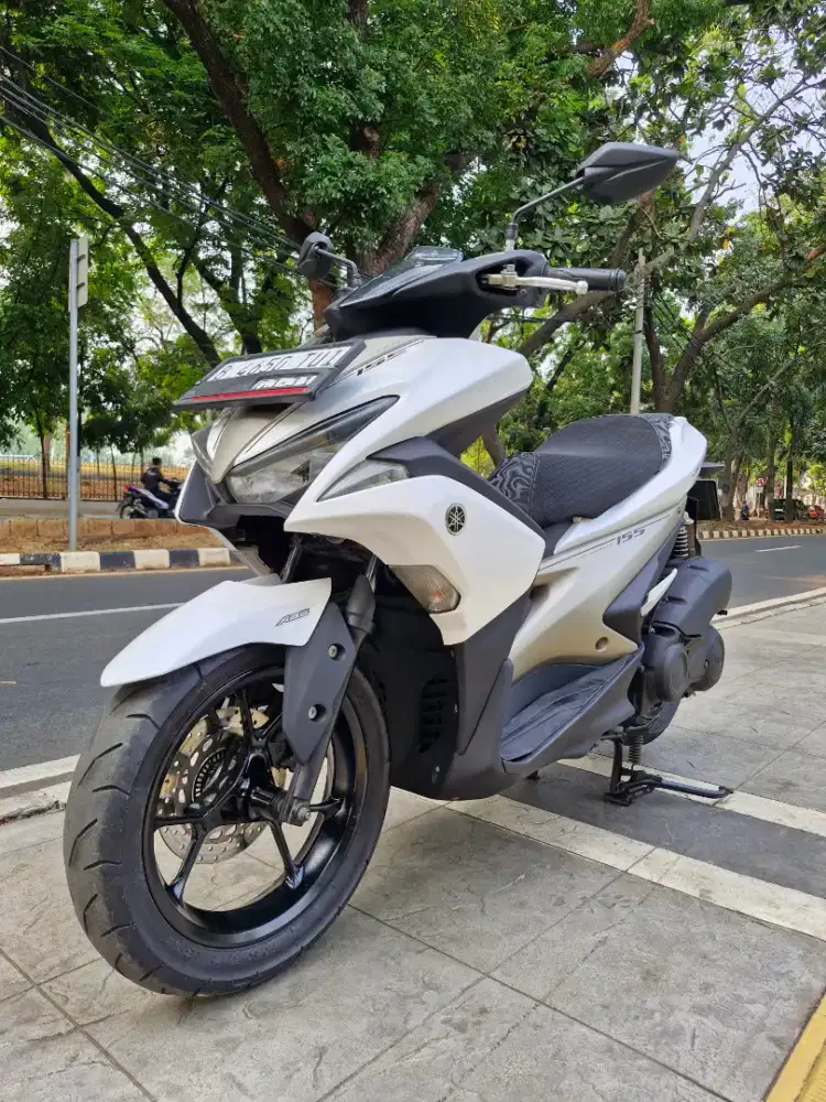 DIJUAL CASH YAMAHA AEROX 155 ABS OLD THN 2018 PJK IDUP SIAP PAKAI