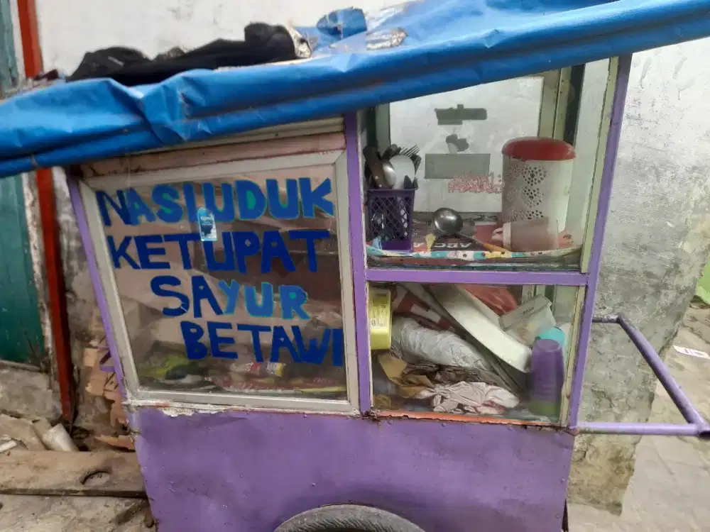 Jual cepat angkut sendiri gerobak usaha nasi uduk tupat sayur