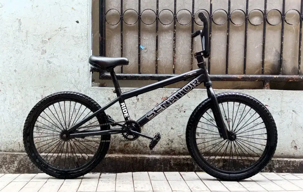 Sepeda BMX Senator 20 inc rem terpedo, harga pas.. Cipinang
