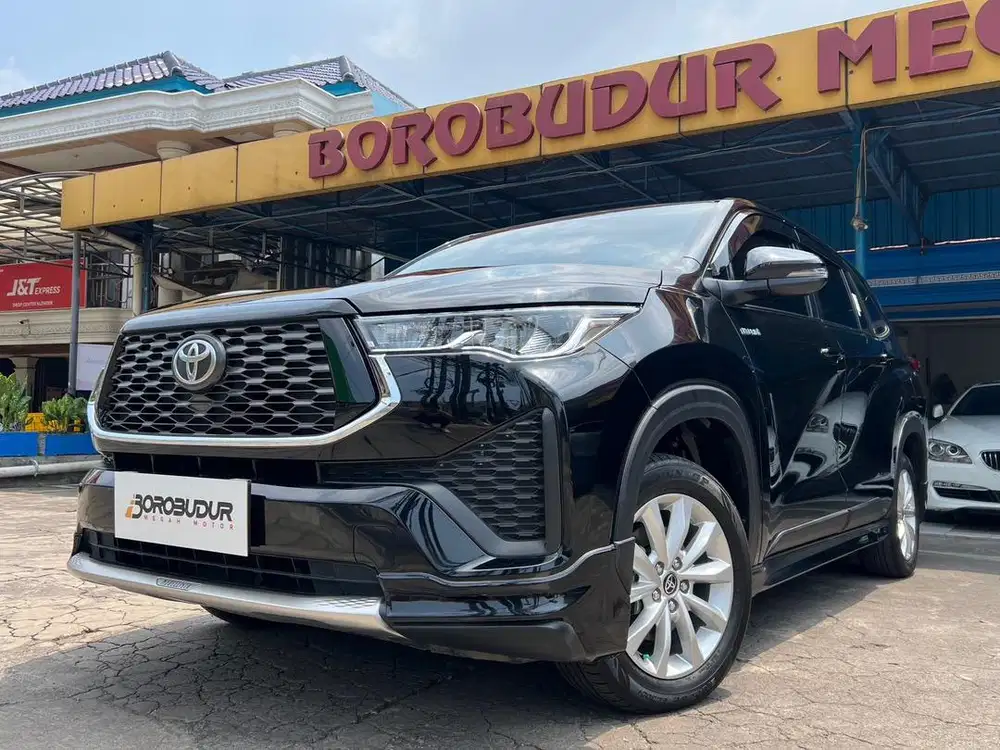 INNOVA ZENIX V HYBRID 2024 MODELISTA