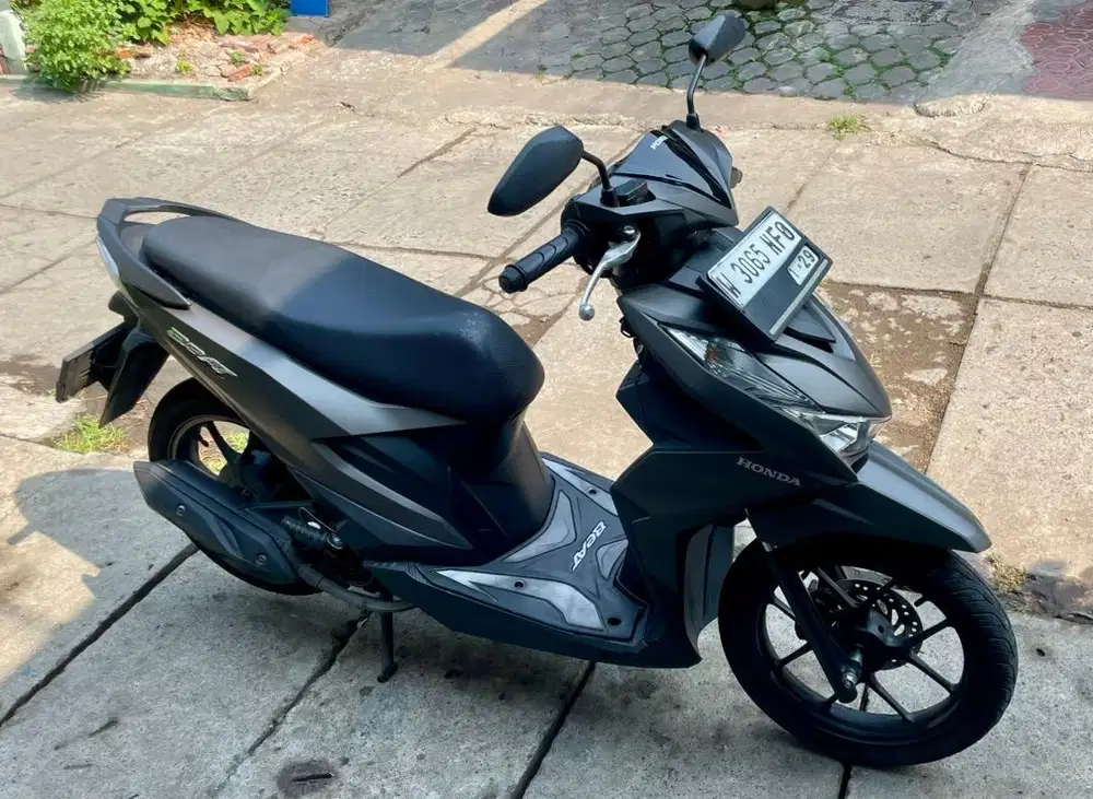 Beat Sporty CBS ISS Deluxe 2023