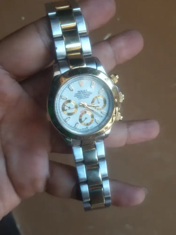 Jam Tangan Ekslusif