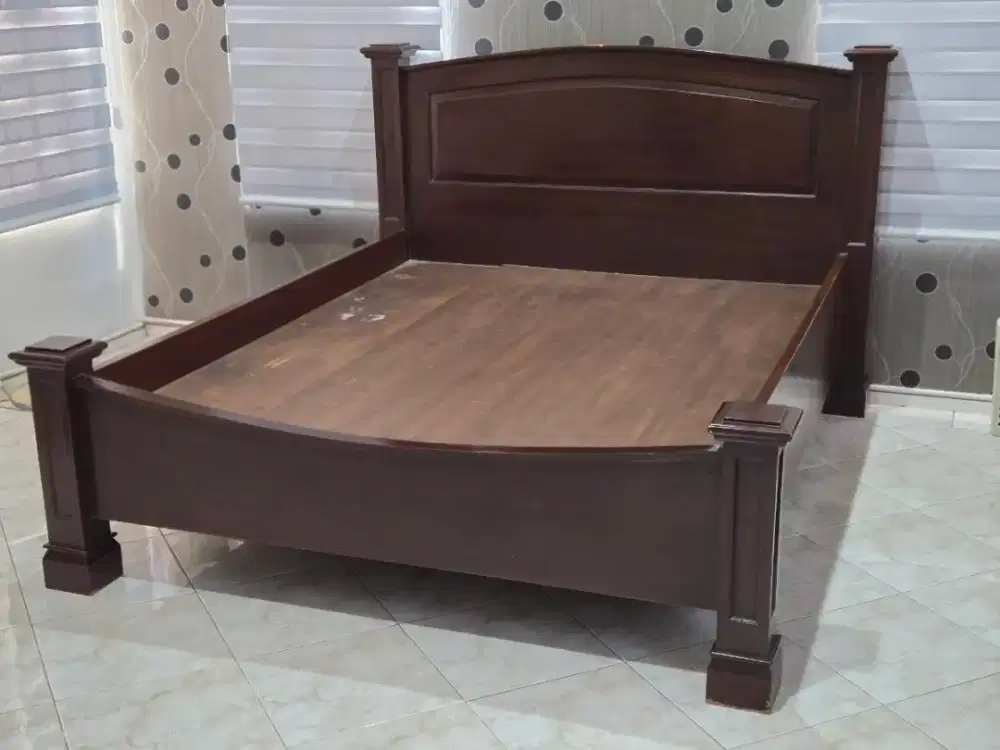Ranjang kayu jati - 200x160 cm