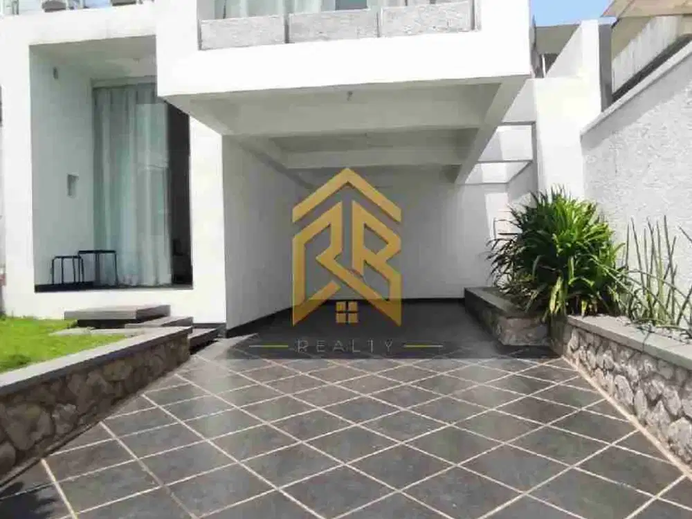 Rumah Cantik nan estetik Terawat di Gegerkalong Kawasan Sejuk Bandung utara