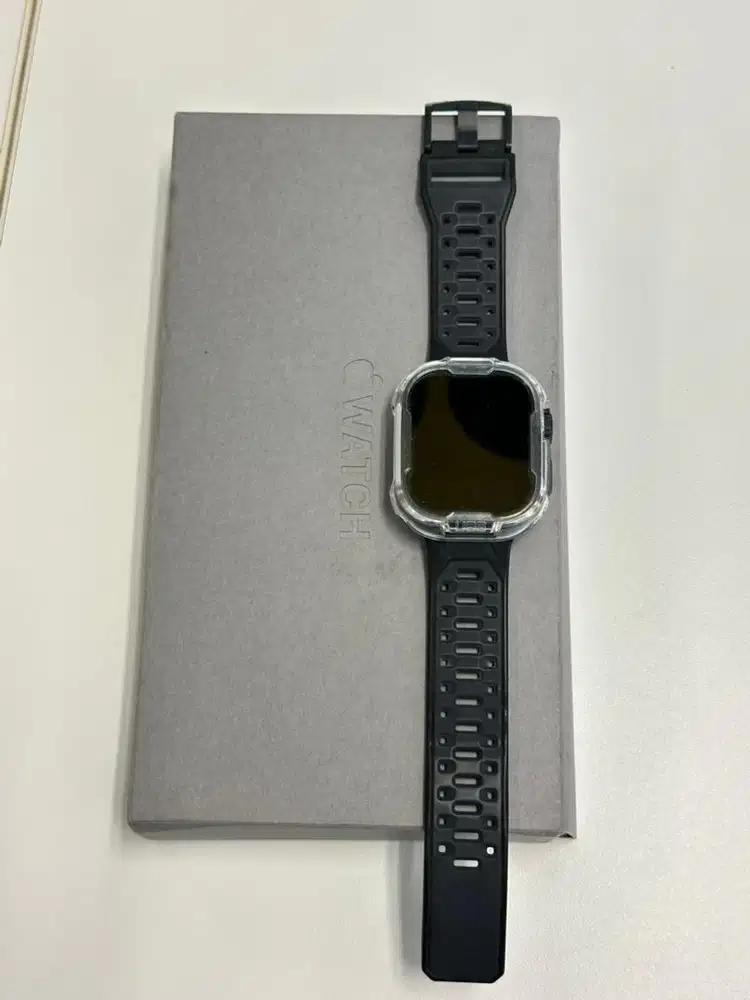Apple Watch Ultra 2 49mm Black Titanium like new