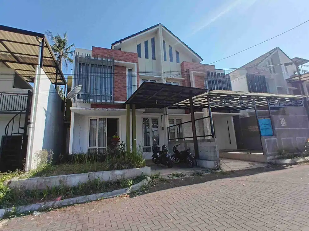 Rumah 2 lantai dalam lokasi premium dekat Alun-alun Cimahi harga dibawah pasar
