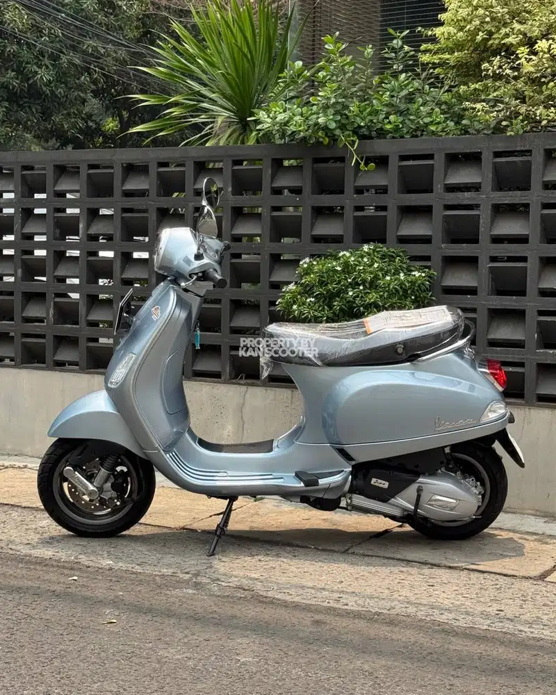 VESPA LX 125 iGET FACELIFT 2023 BERGARANSI