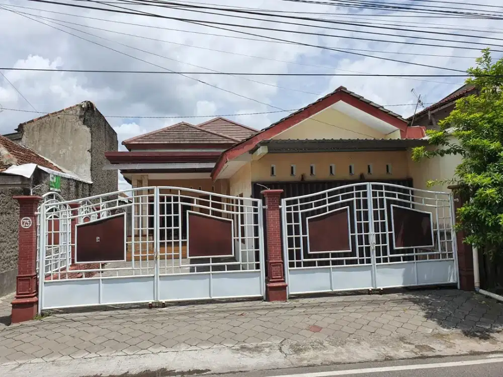 Disewakan Rumah Tinggal Luas & Nyaman Jl. Gambiran Pandeyan, Umbulharjo, Kodya Yogyakarta